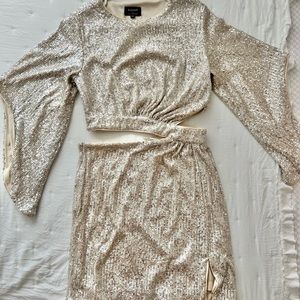 NWOT Bardot Alessandra Mini Sequin Dress in Rose Quart, size M (US 6)